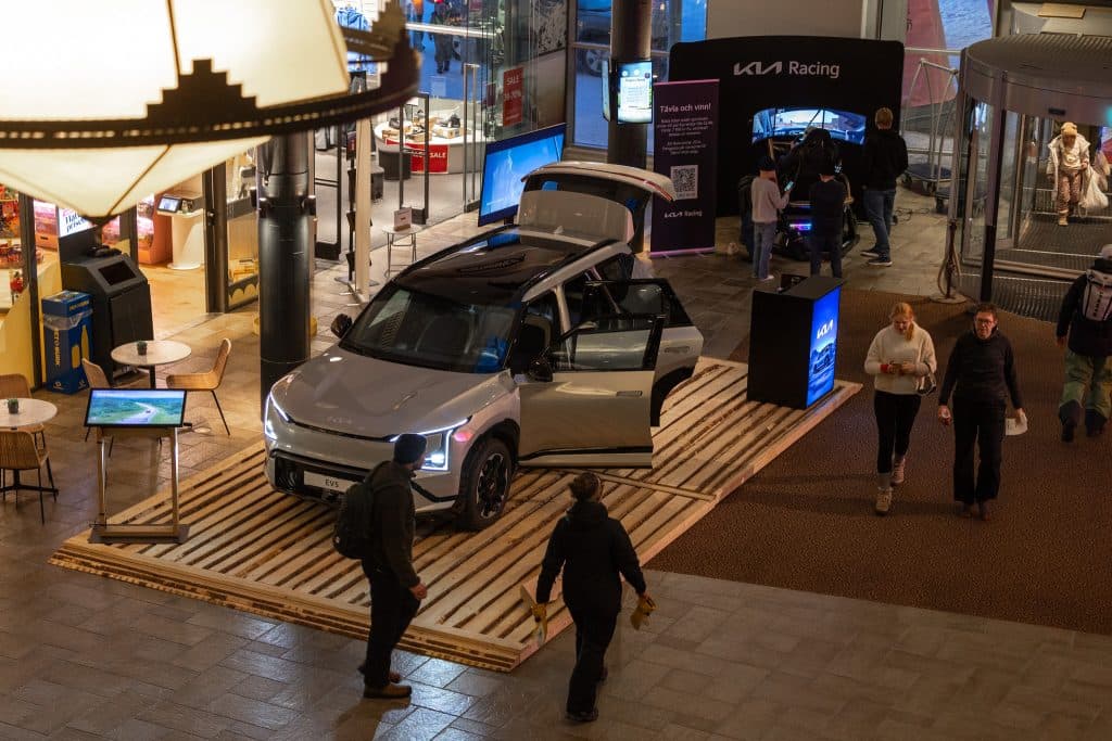 Kia EV5 i lobbyn på Holiday Club.