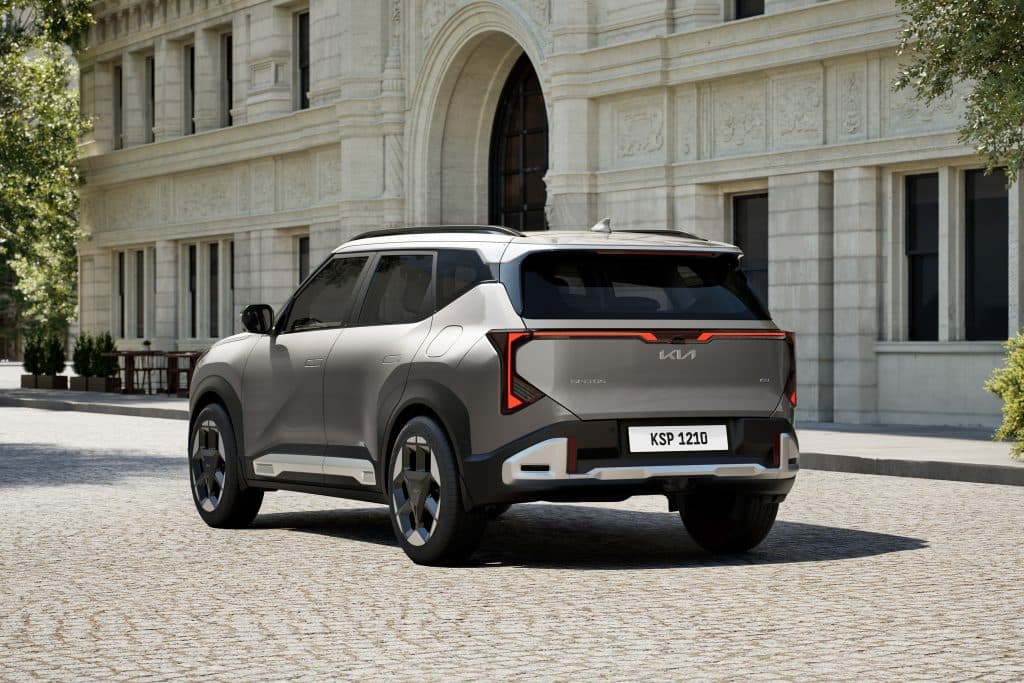 Kia Seltos 2026 bakifrån.