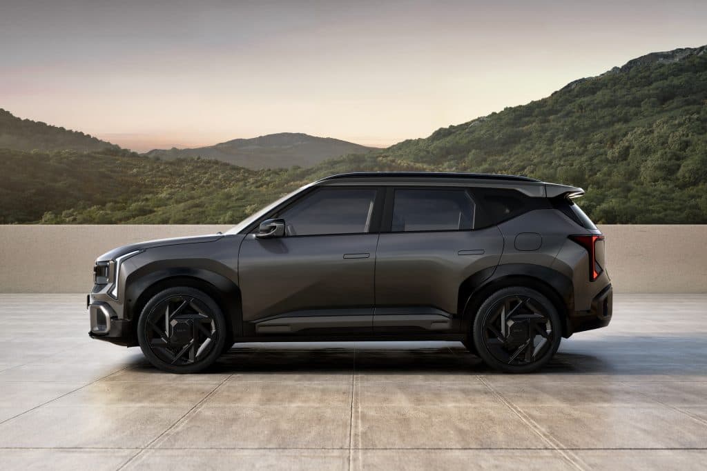 Kia Seltos X-Line från sidan.